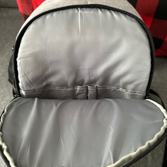 Photographer’s Backpack - Picture 14 of 16